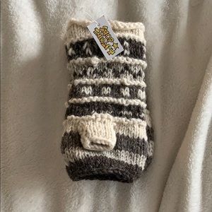 Fingerless gloves